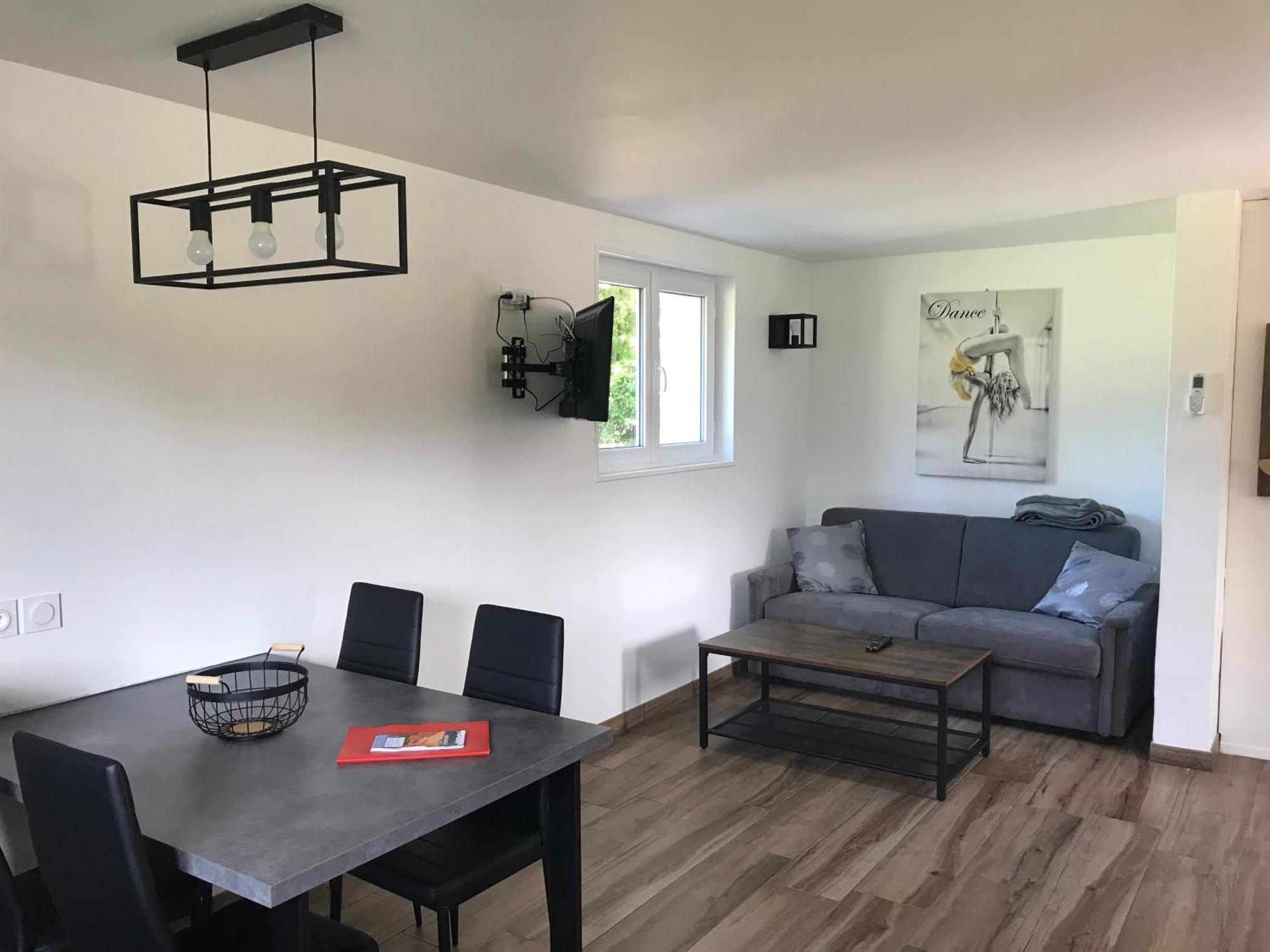 Maison 4 Etoiles Et Studio 3 Etoiles Independants Avec Piscine ลีล-ซูร์-ลา-ซอร์ก ภายนอก รูปภาพ